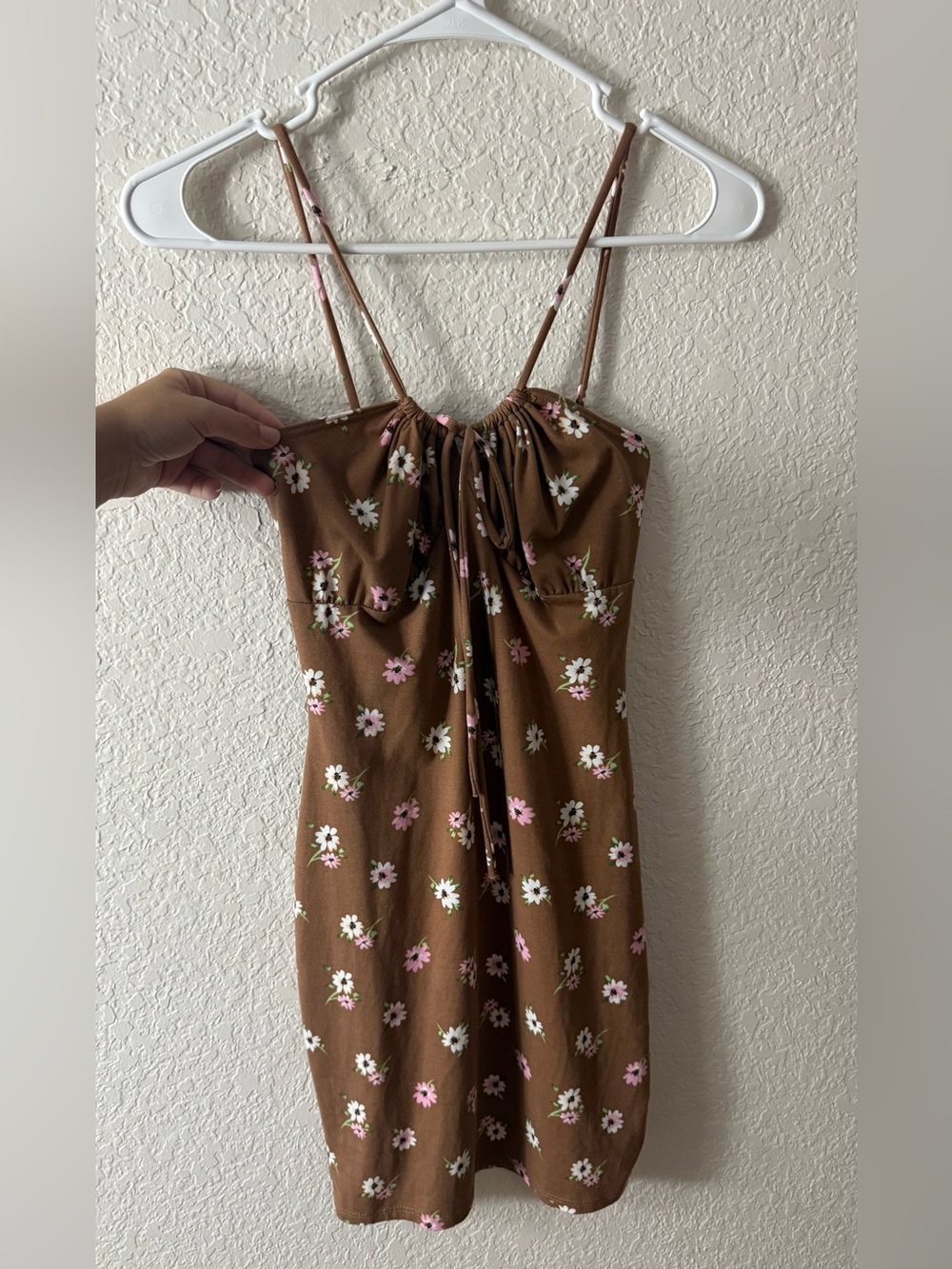 Brown Floral Spaghetti-Strap Dress with Daisies